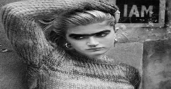 Model Sophia's brow revolution challenges beauty norms