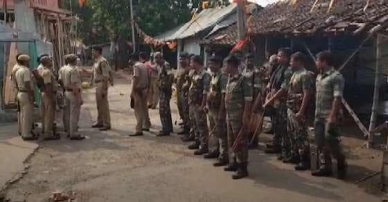 Crude bomb attack in Bengal's Kakinara, 2 killed