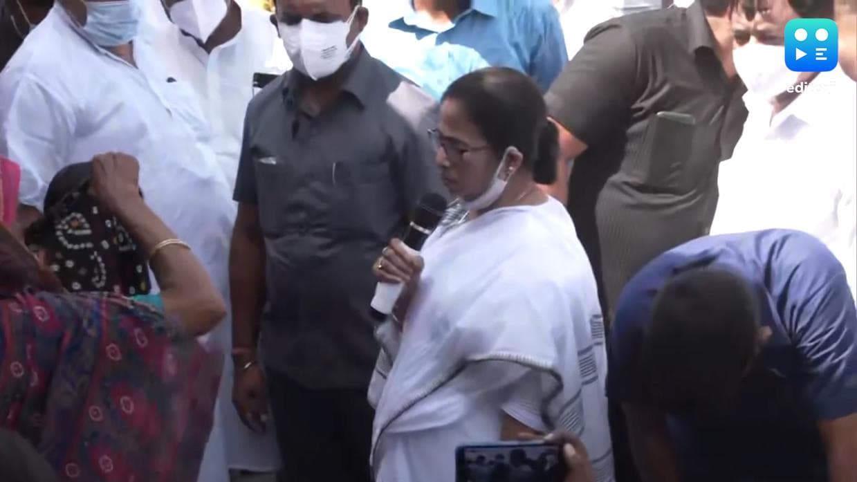 Mamata at Rampurhat: বগটুই-তে গ্রামবাসীদের মধ্যে মমতা, নিহতদের ৫ লক্ষ ও বাড়ি তৈরিতে ২ লক্ষ টাকা ক্ষতিপূরণ