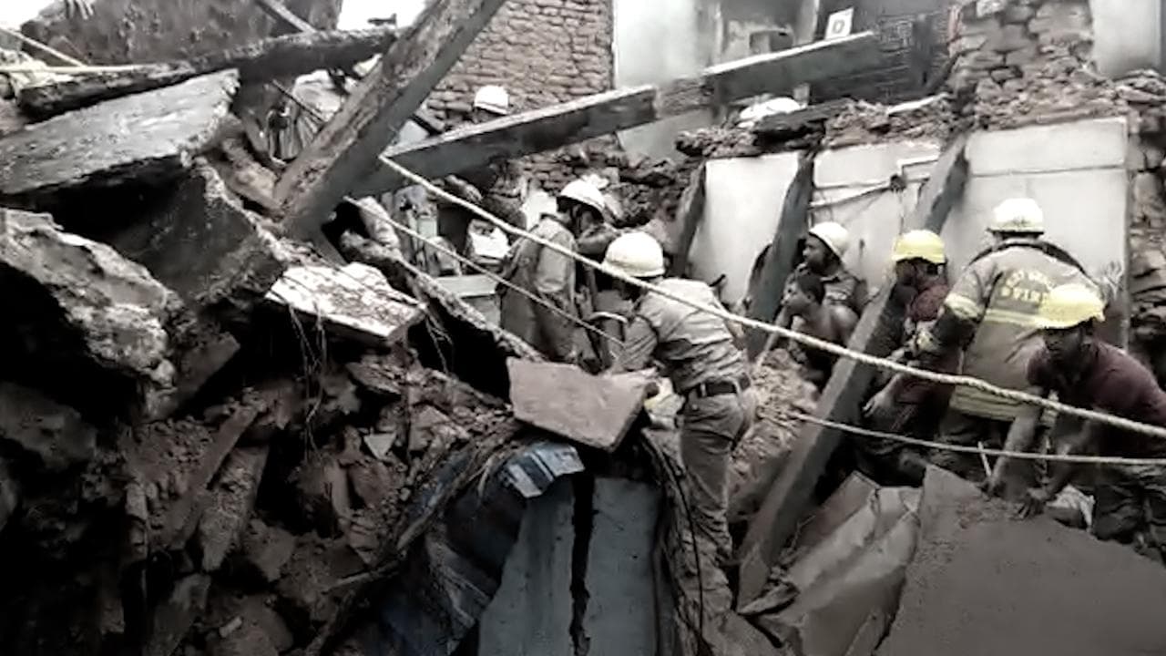 Ahiritola: আহা রে জীবন, ধ্বংসস্তূপে কন্যা হারানোর দিনই অন্য কন্যার জন্ম দিলেন আহিরীটোলার প্রিয়াঙ্কা