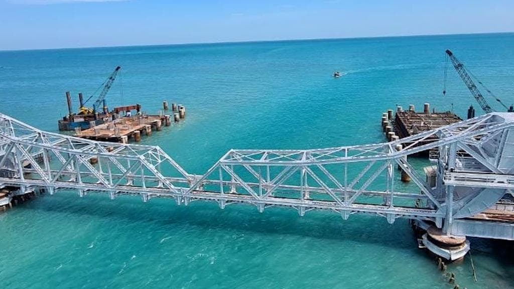 Don't Miss It: First look at the new Pamban Bridge, India's first vertical lift sea bridge