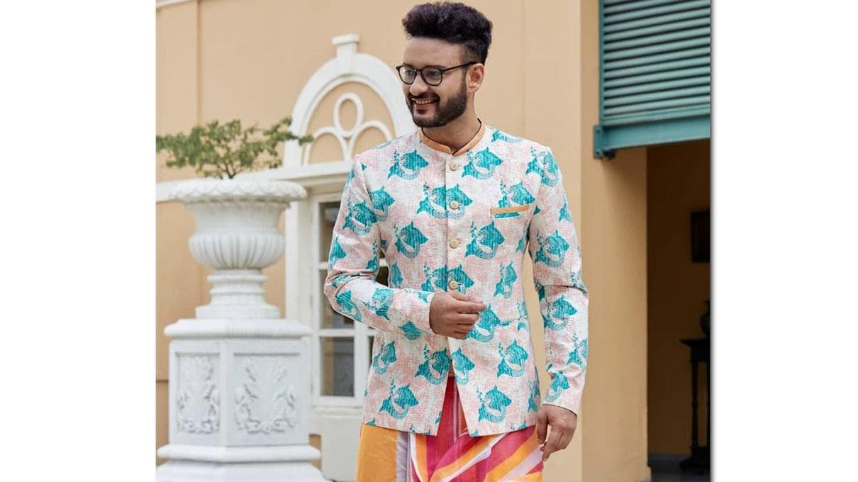 Saheb Bhattacharya : অভিনেতা সাহেব ভট্টাচার্যের গাড়ি থেকে চুরি নগদ টাকা ও গুরুত্বপূর্ণ নথি !