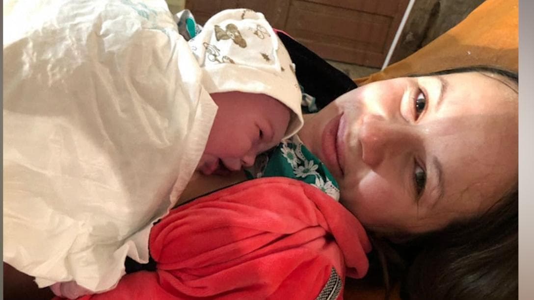 Ukraine crisis: ইউক্রেনে বোমারোধী বাঙ্কারে জন্ম শিশুর, ভাইরাল হল ভিডিয়ো