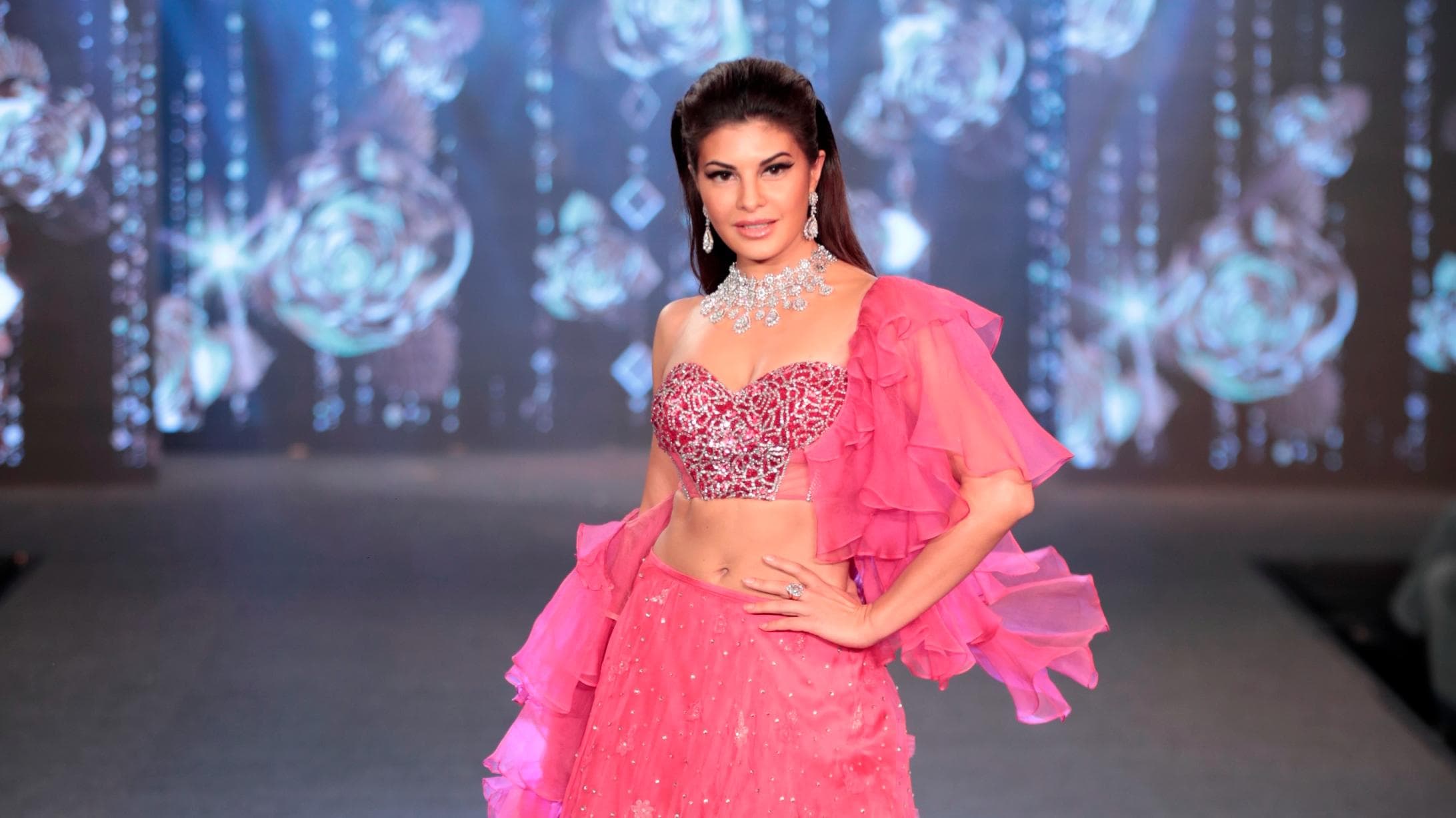 Jacqueline Fernandez: चौथे समन के बाद पूछताछ के लिए ED के सामने पेश हुईं जैकलीन 