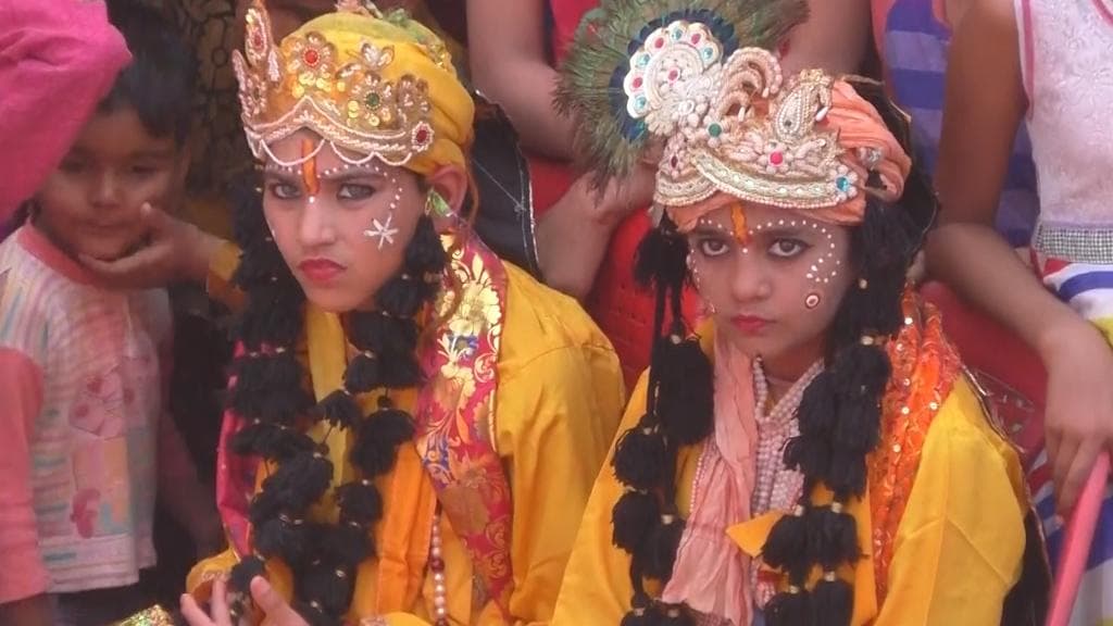 Holi 2022: রঙের উৎসবের আগে কেন হয় ন্যাড়াপোড়া বা হোলিকা দহন, কী তার ইতিহাস, জেনে নিন