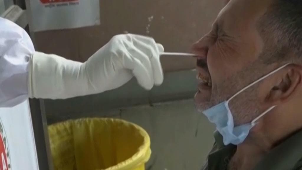 India Covid Update : দেশে গত ২৪ ঘণ্টায় কোভিডে আক্রান্ত হলেন ৭,১৮৯ জন, ওমিক্রনে আক্রান্ত ৪১৫