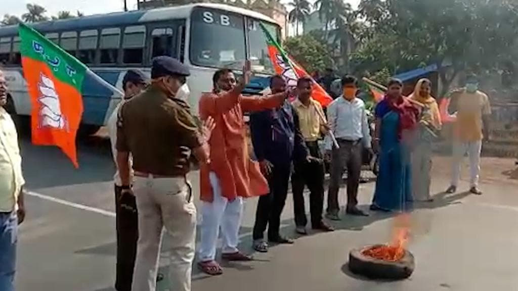 Bangla Bandh: বিজেপির ডাকা বন্‌ধে বিক্ষিপ্ত অশান্তি বড়বাজার, হাজরা, মেচেদায়