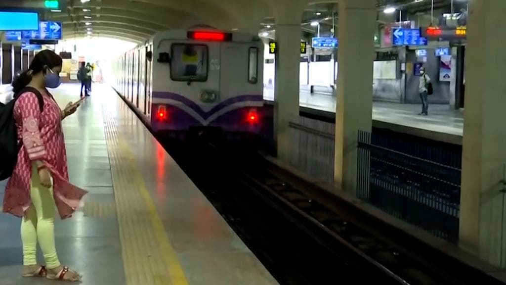 Metro Rail: কোজাগরী লক্ষ্মীপুজোয় চলবে অতিরিক্ত ট্রেন, জানাল কলকাতা মেট্রো