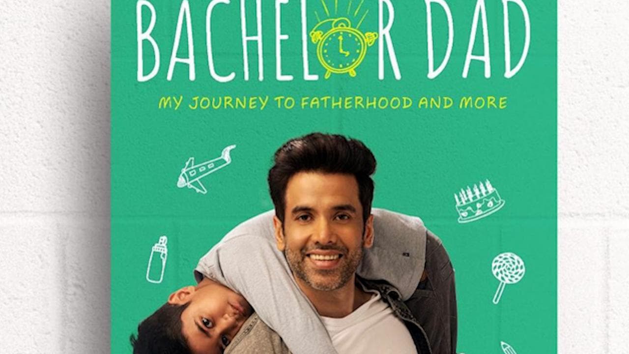 एक्टिंग के बाद अब राइटिंग में हाथ आजमाएंगे Tusshar Kapoor, अपनी बुक 'बैचलर डैड' का किया ऐलान 
