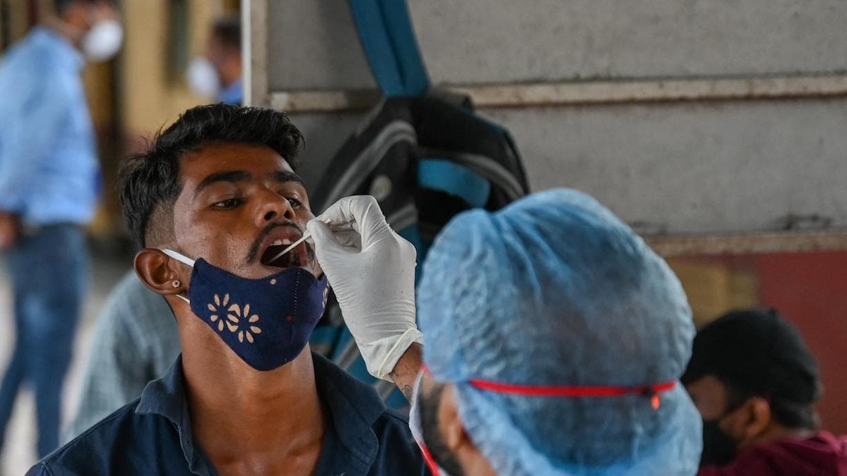 India Covid update: দেশে ২৪ ঘণ্টায় করোনা আক্রান্ত ১২ হাজার ৪২৮, মৃত ৩৫৬ 