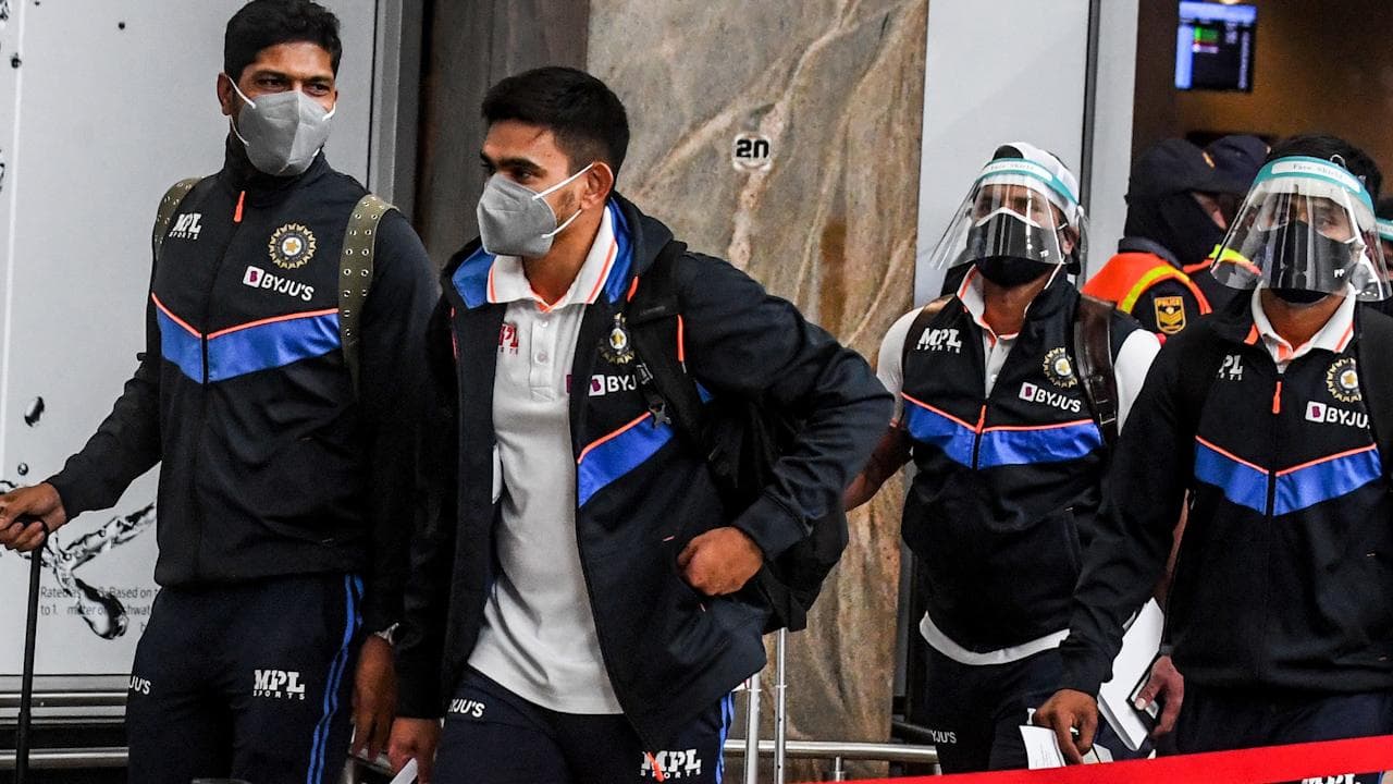 Indian Cricket : ব‍্যাটে ঝড় ওমিক্রনের, সেঞ্চুরিয়ানে কি ফাঁকা মাঠে প্রথম টেস্ট