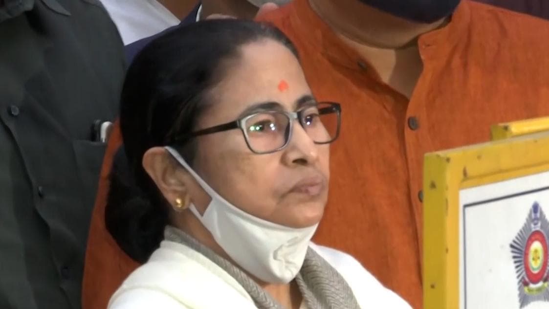 Mamata Banerjee in Mumbai: রাজনৈতিক বৈঠক ছাড়াও মুম্বইয়ে শিল্প সম্মেলনে যোগ দেবেন মমতা বন্দ্যোপাধ্যায়