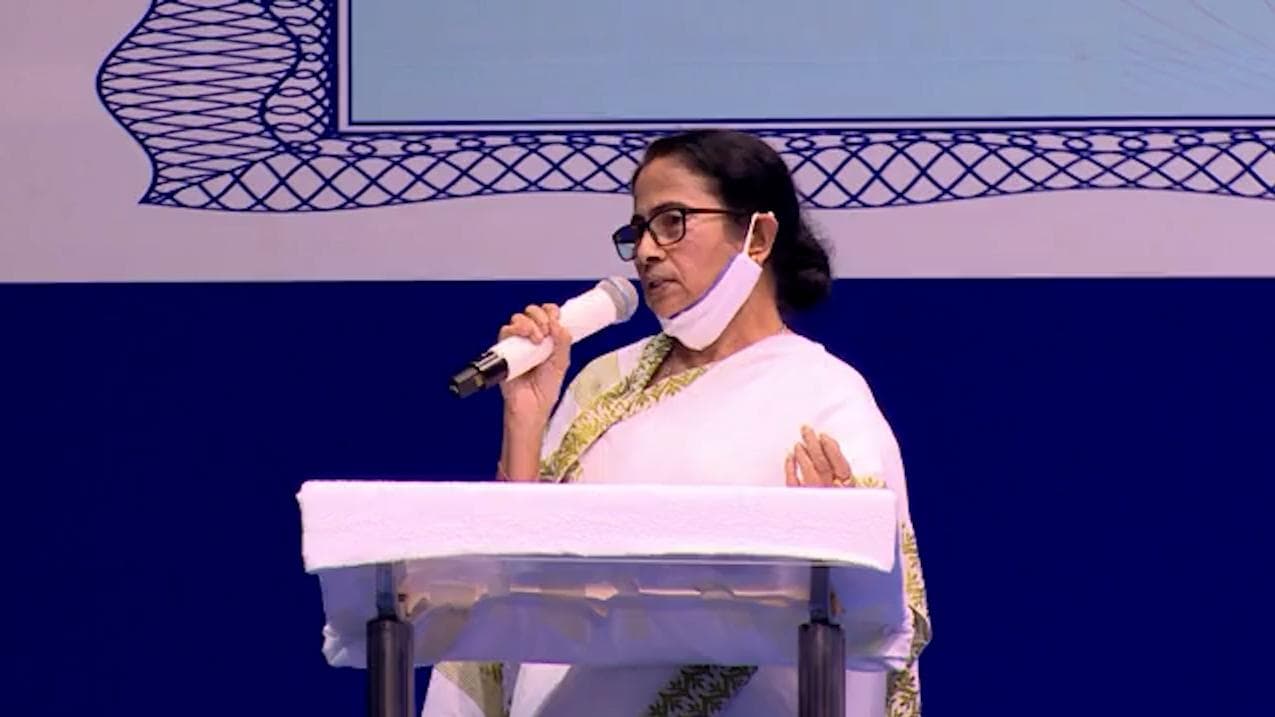 Mamata Banerjee on school reopen : ৫০ শতাংশ পড়ুয়া নিয়ে প্রাথমিক স্কুল ? কী বললেন মুখ্যমন্ত্রী ? 