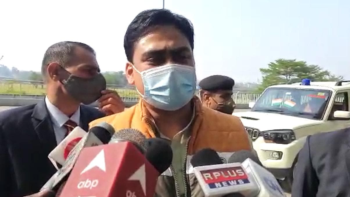 Shantanu Thakur: শান্তনু ঠাকুর 'বিক্ষুব্ধ' নেতাদের পাশেই, দিল্লি যাওয়ার আগে বার্তা দিলেন বিজেপি সাংসদ 