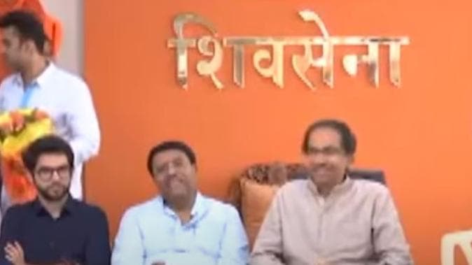 Shiv Sena Symbol Fight: Uddhav Thackeray Faction ने चुनाव चिन्ह को लेकर EC को बताई अपनी पसंद