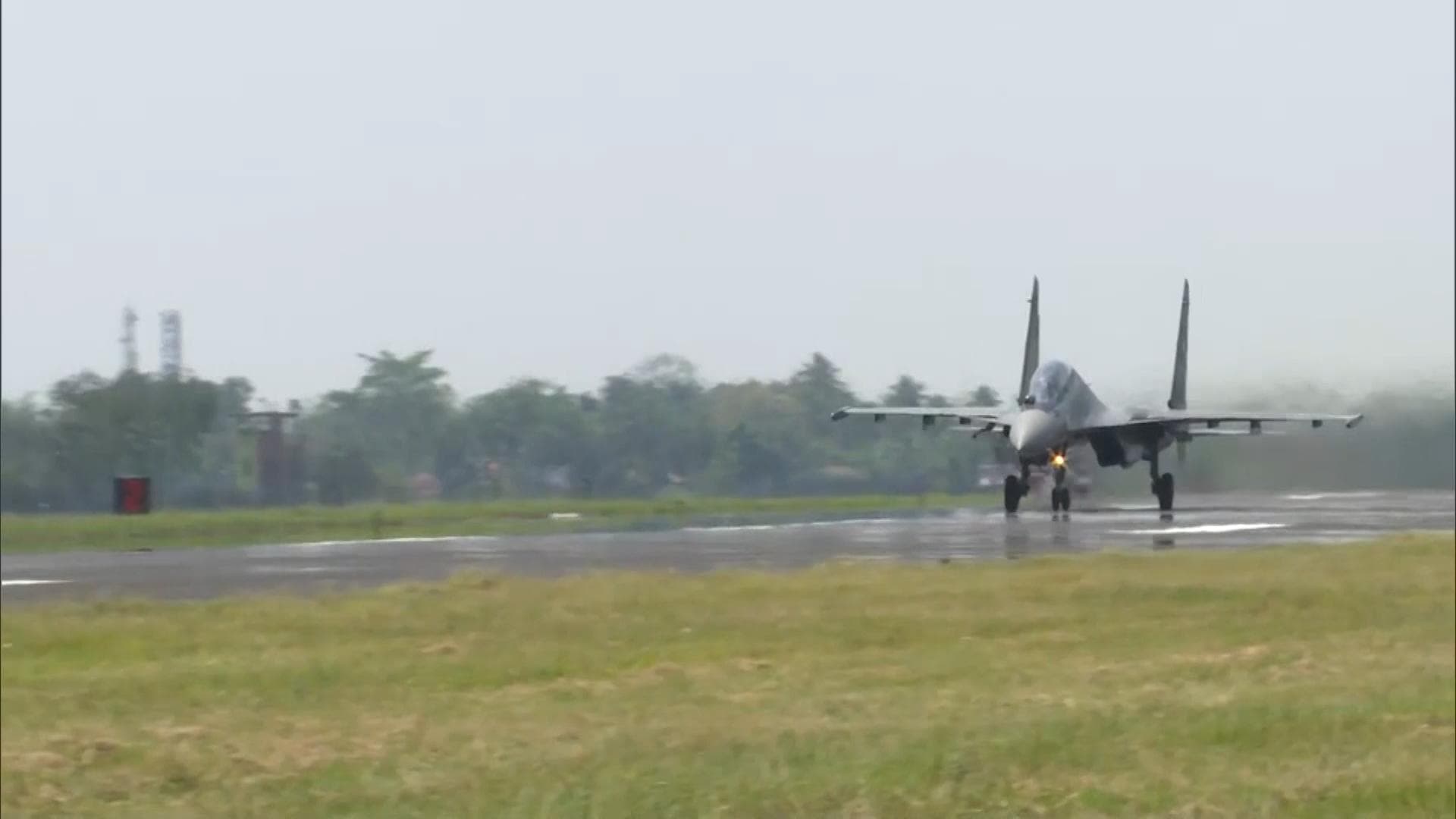 Watch: President Droupadi Murmu flies sortie on Sukhoi 30 jet