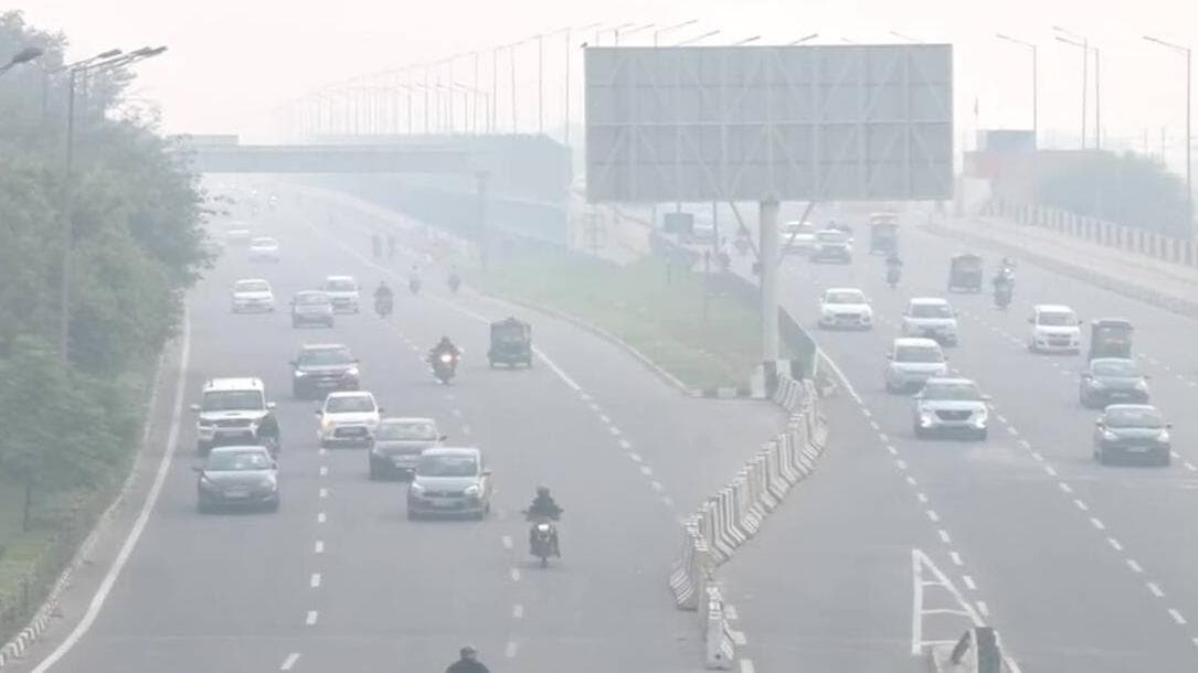 दिल्ली-NCR की एयर क्वालिटी में सुधार नहीं, गुरुवार को AQI 335 के पार
