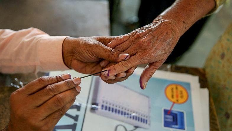 Assembly Elections 2022 | Poll panel bans exit polls for Uttar Pradesh