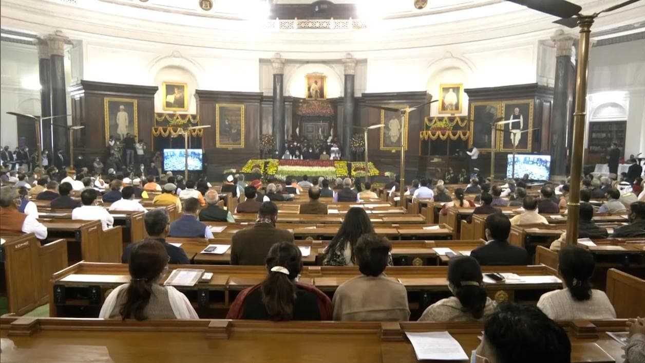 Constitution Day of India: সংবিধান দিবসেই বিরোধীদের তীব্র কটাক্ষের মুখে মোদী, মহুয়া-ডেরেকের 'ট্যুইট তোপ'