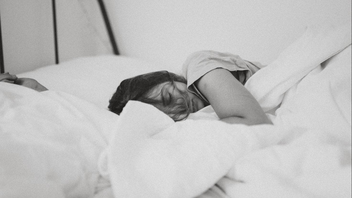 Sleeping alone versus sharing a bed	