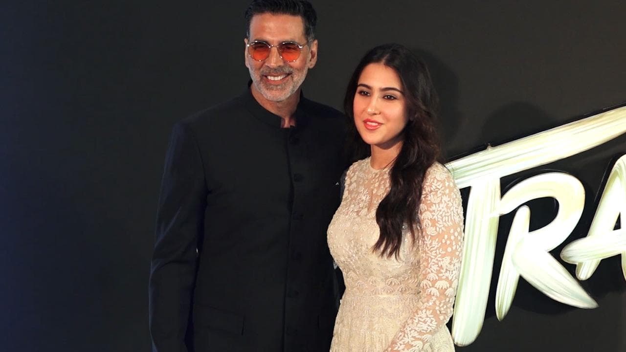 Atrangi Re के म्यूजिक कॉन्सर्ट में नजर आए  Akshay Kumar और Sara Ali Khan, देखिए फोटोज