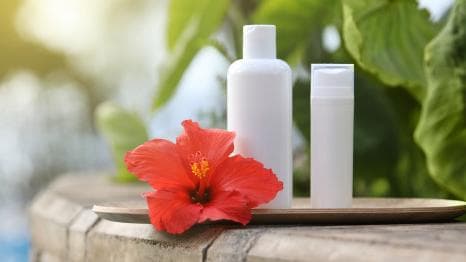 बालों की हर समस्या के लिए रामबाण है गुड़हल का तेल, जानिये कैसे करें इसे तैयार