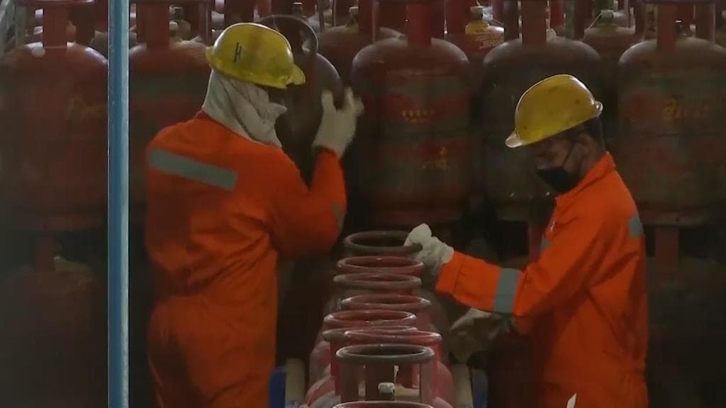 Budget 2022: Commercial LPG cylinder prices cut, relief ahead of assembly elections