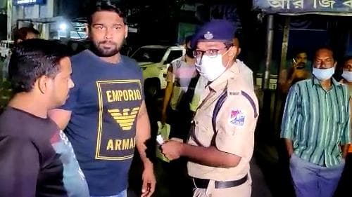 Night Curfew: উৎসব মিটতেই নাইট কারফিউ নিয়ে কড়াকড়ি, শুরু ধরপাকড় 