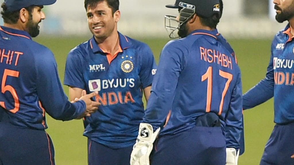 Rohit on Ravi Bishnoi: সিরিজের প্রথম ম্যাচে জয়ের পর রবি বিষ্ণোইয়ের প্রশংসায় পঞ্চমুখ রোহিত শর্মা