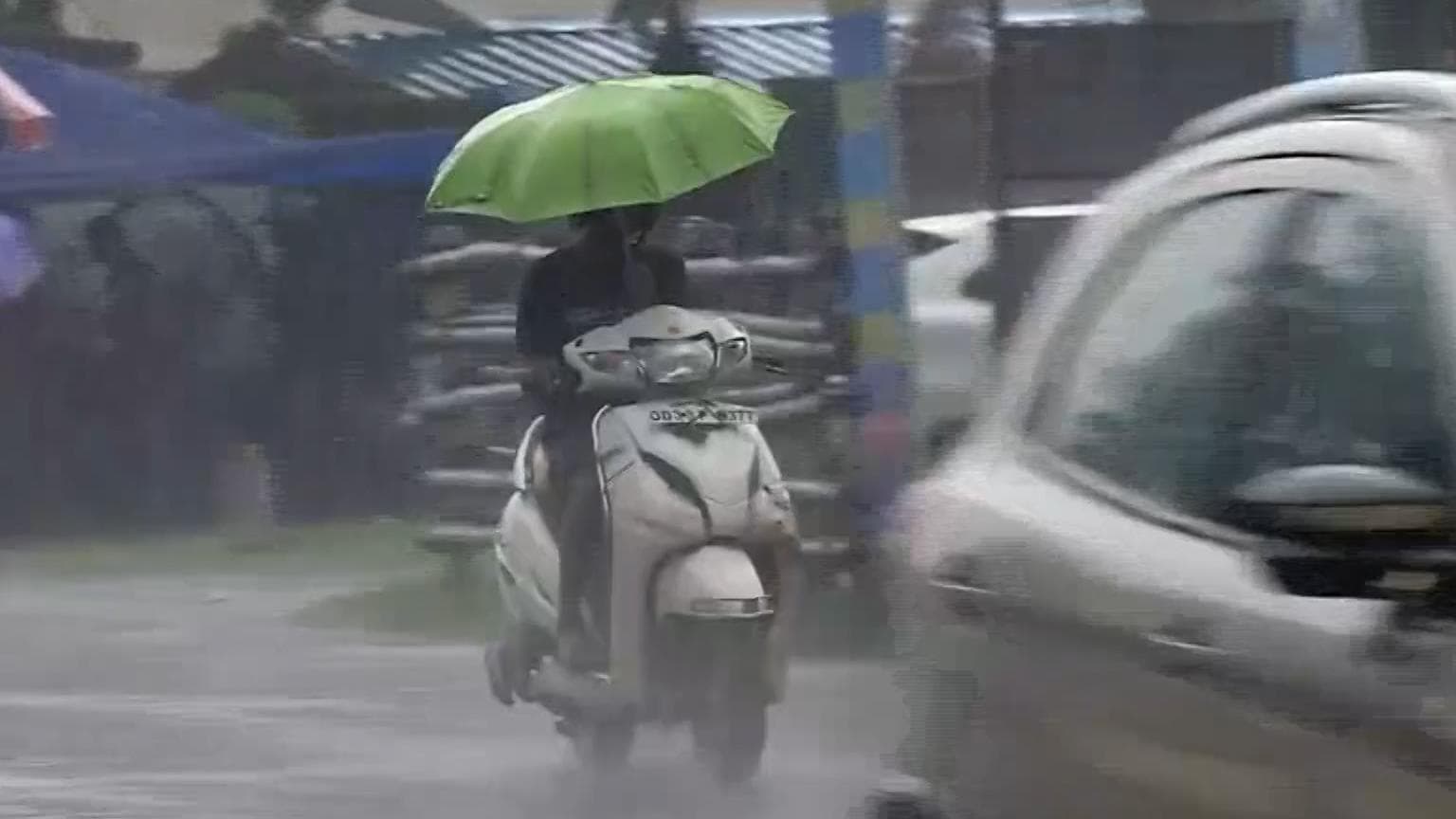 Lakkhi Pujo: লক্ষ্মী পুজোয় কি বৃষ্টি হতে পারে? কী বলছে হাওয়া অফিস?
