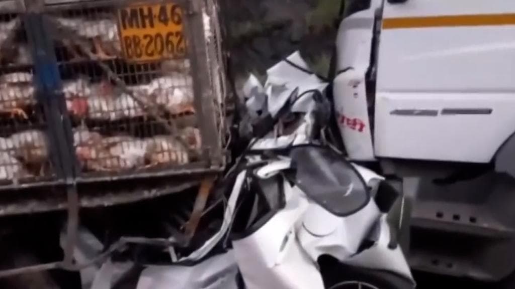 Mumbai-Pune Expressway pile-up, 3 commuters dead