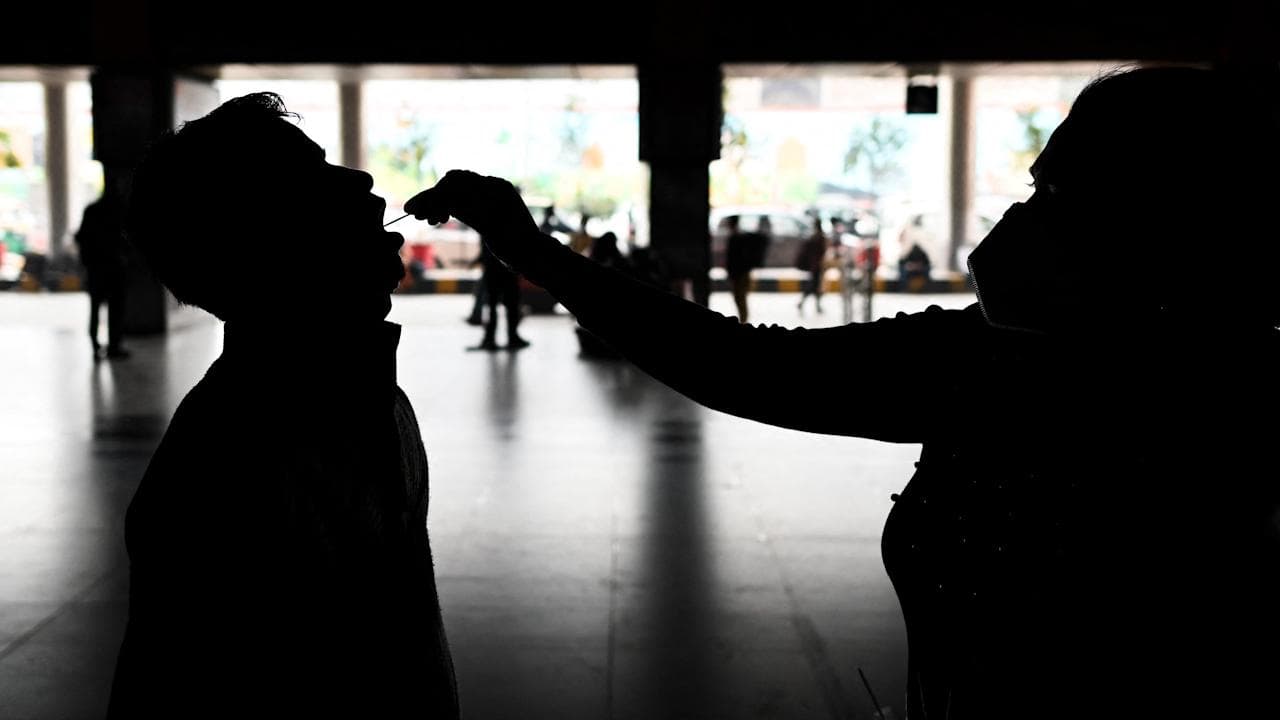 India Covid Update : ৭০০-র গণ্ডি ছাড়াল ওমিক্রন, একলাফে দেশে কোভিডে আক্রান্তের সংখ্যা বেড়ে ৯,১৯৫