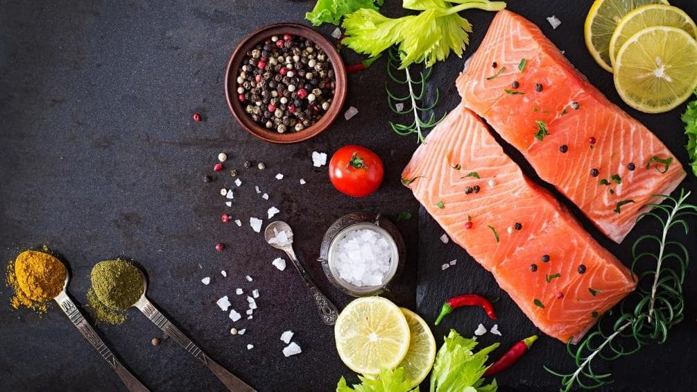 Salmon Fish Benefits: आपको डायट मे क्यों शामिल करना चाहिए साल्मन मछली, जानिये कारण