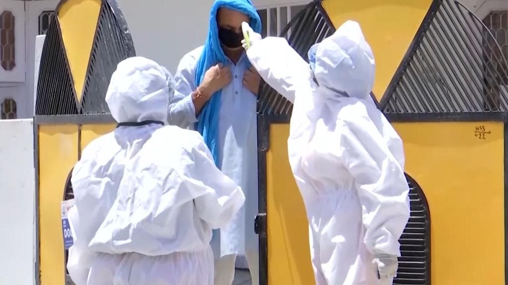 Coronavirus: দুয়ারে দীপাবলি, বাড়ছে করোনা নিয়ে উদ্বেগ, রাজ্যে ফের বাড়ল কোভিড গ্রাফ