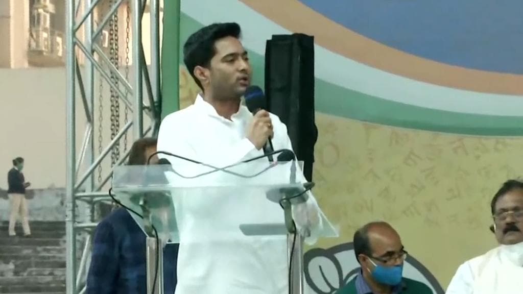 Abhishek Banerjee : রবিবারই দিল্লি যাচ্ছেন সস্ত্রীক অভিষেক, ইডির সামনে হাজিরা সোমবার