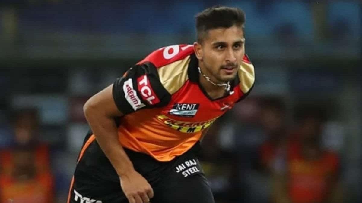 IPL के स्पीड स्टार उमरान मलिक की बल्ले-बल्ले! चुने गये T-20 वर्ल्ड कप में नेट बॉलर
