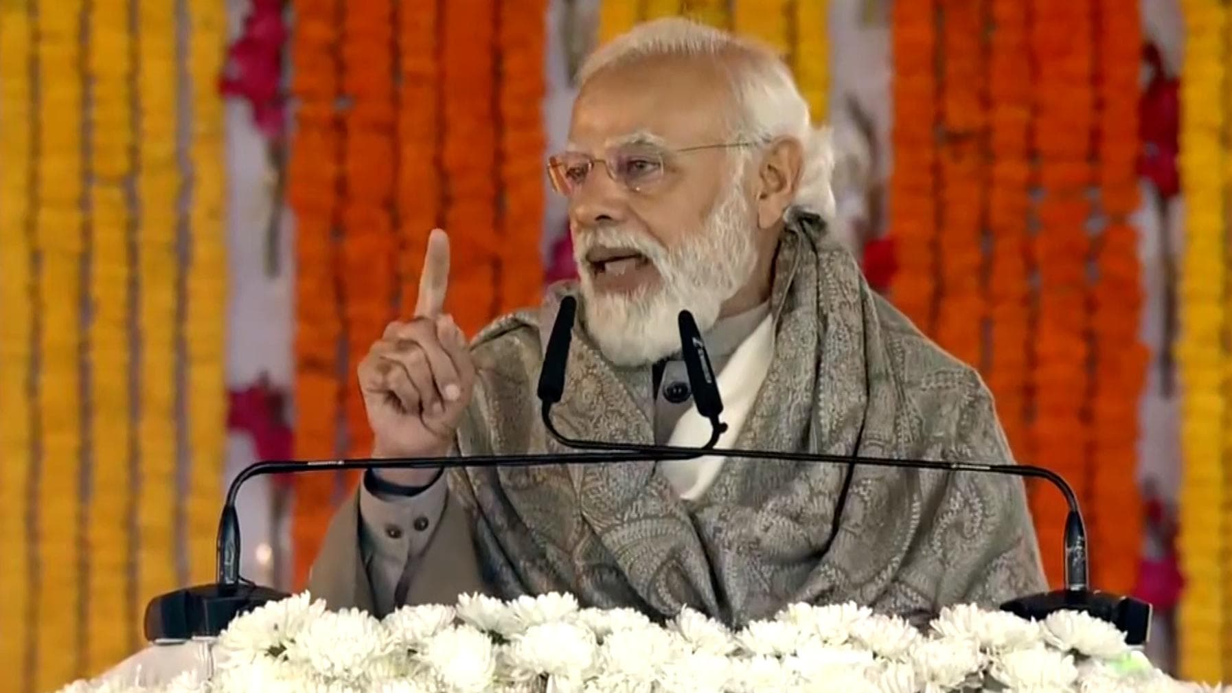 UP Elections 2022| PM Modi targets Samajwadi Party after tax raid on Kanpur perfume trader