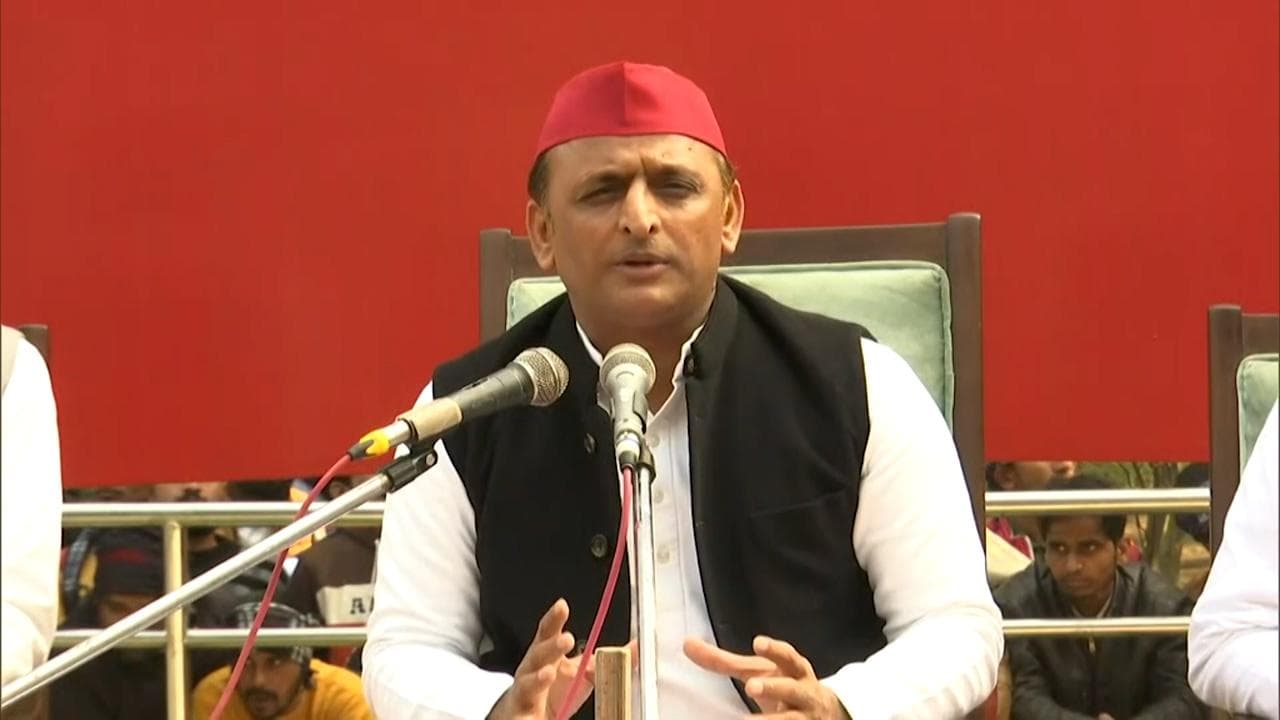 UP Election 2022: छापों पर अखिलेश का तंज- BJP को सौहार्द की सुगंध पसंद नहीं