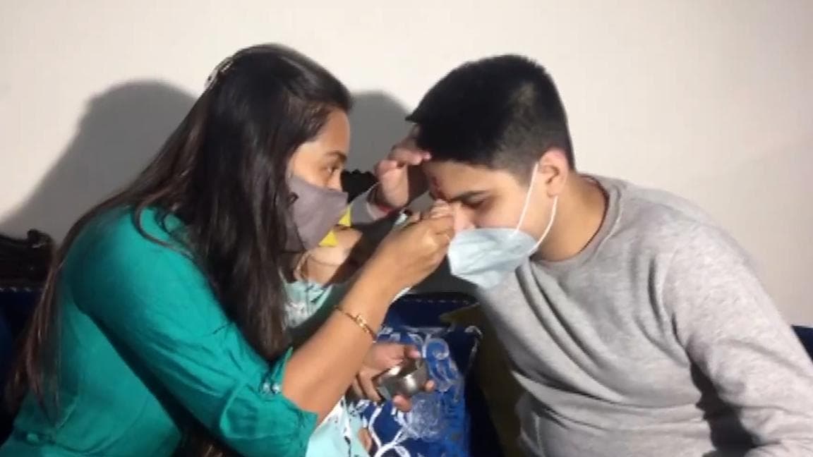 BhaiFota 2021 : ৬ নভেম্বর ভাইফোঁটা, জেনে নিন ফোঁটা দেওয়ার শুভক্ষণ...