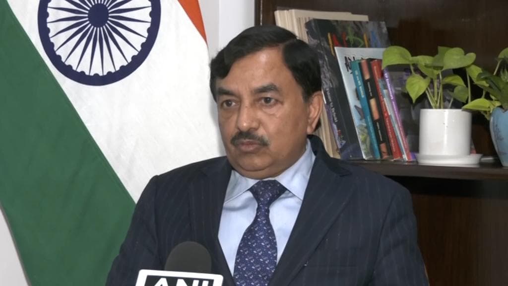 UP Election: मुख्य चुनाव आयुक्त बोले- मतगणना एक पारदर्शी प्रक्रिया...EVM से छेड़छाड़ का कोई सवाल नहीं