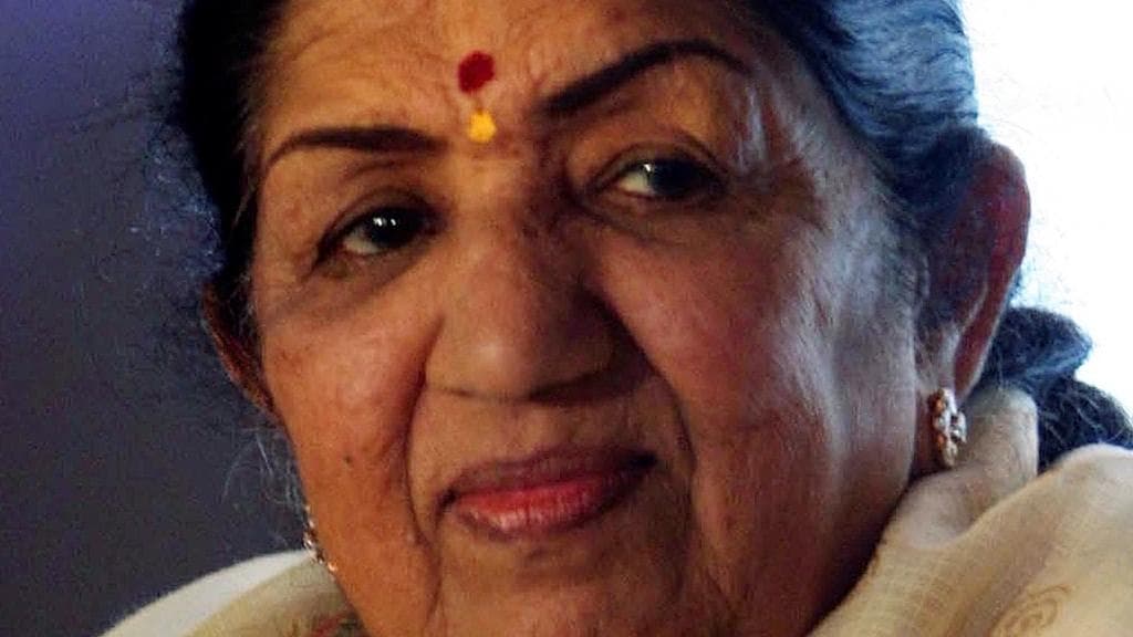 Lata Mangeskar Birthday: শুভেচ্ছায় ভাসলেন বলিউডের 'নাইটিংগেল'। জানেন কি তার কারণ?