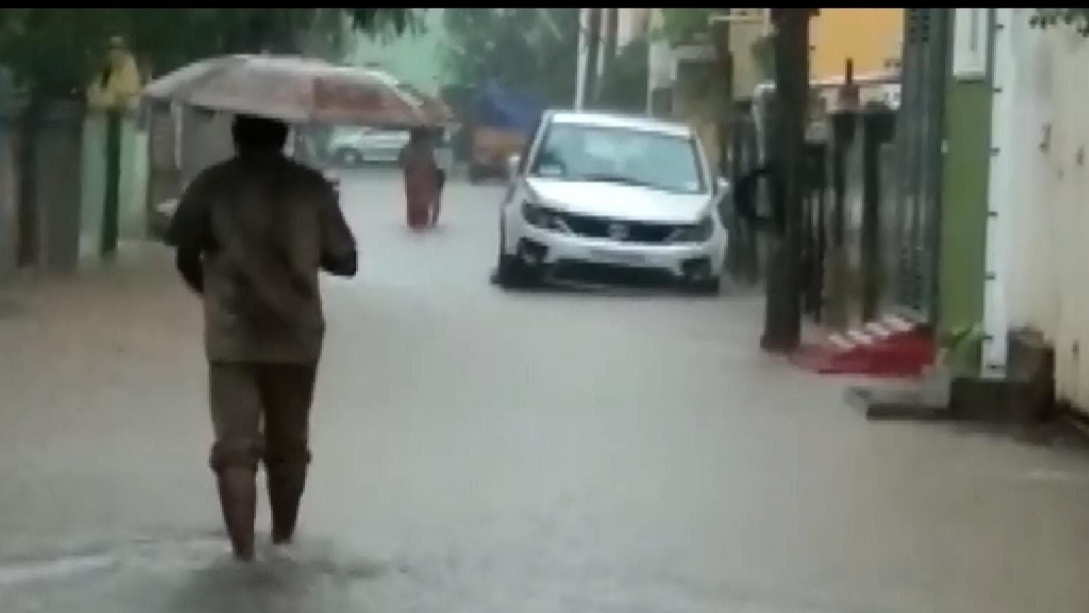 Tamilnadu Rain: টানা বৃষ্টিতে বিপর্যস্ত তামিলনাড়ু, চলছে উদ্ধারকাজ