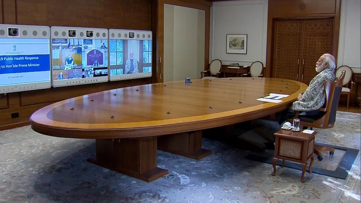 PM Modi: নতুন ত্রাস 'ওমিক্রন' নিয়ে উচ্চপর্যায়ের বৈঠক করলেন প্রধানমন্ত্রী