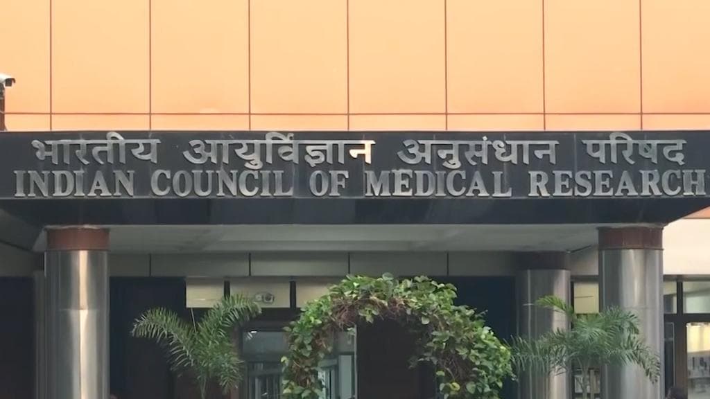 Covid-19: করোনা চিকিৎসায় বড় পদক্ষেপ, দু'টি ওষুধকে 'ছাঁটাই' করল ICMR