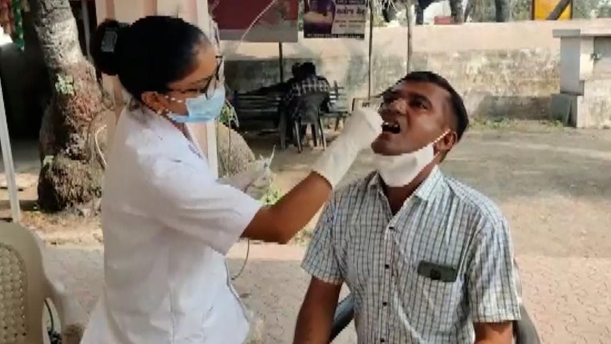 India Covid Update : দেশে গত ২৪ ঘণ্টায় ওমিক্রন আক্রান্ত ২,৬৩০ জন, কোভিডে মৃত ৩২৫ জন