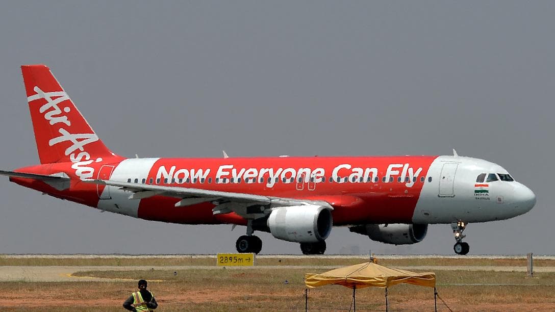 Air Asia: মাঝ আকাশে অসুস্থ যাত্রী, ভূবনেশ্বরে জরুরি অবতরণেও বাঁচানো গেল না