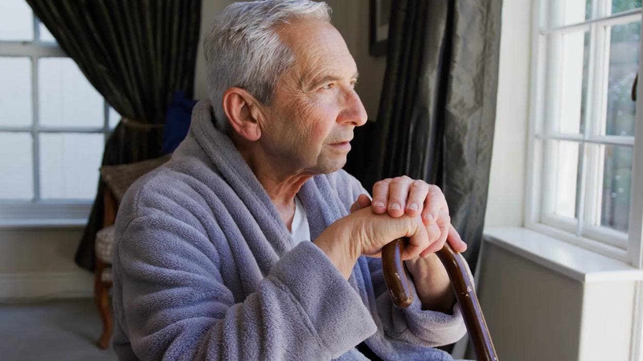 Depression: ঘুমের ওষুধের বিকল্প হিসেবে বয়স্কদের অবসাদ কমাতে পারে এই থেরাপি 