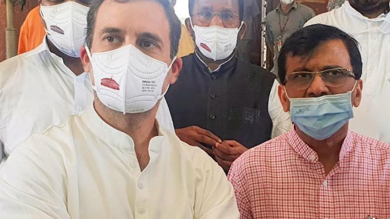 Days after Mamata's 'no UPA' scorn, Congress & Rahul get Sena thumbs up, NCP support