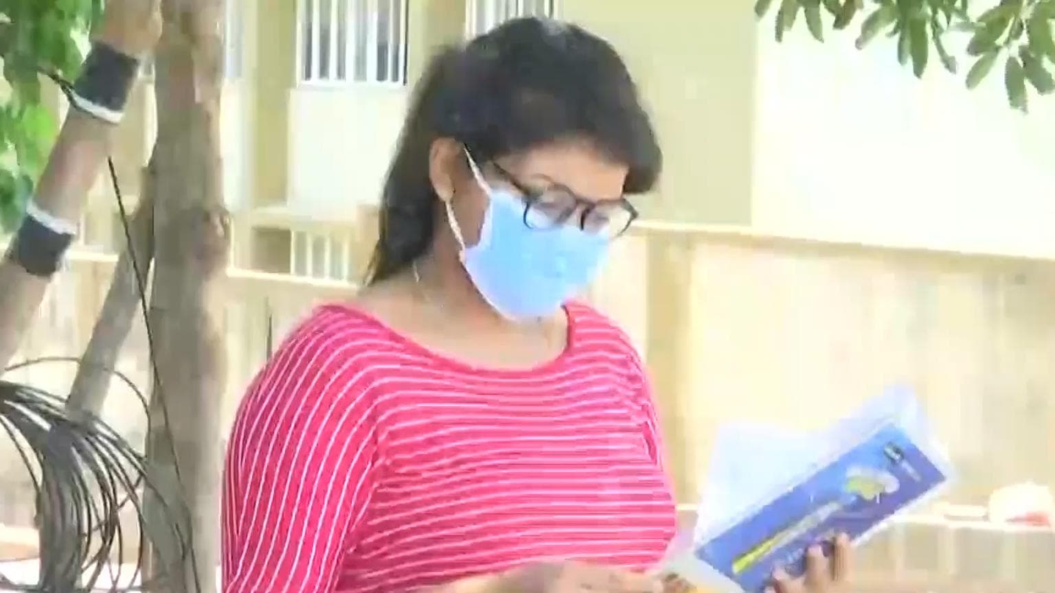 SC ने NEET सिलेबस में बदलाव पर केंद्र को फटकारा, कहा- सत्ता के खेल में युवा डॉक्टरों को फुटबॉल ना बनाएं 