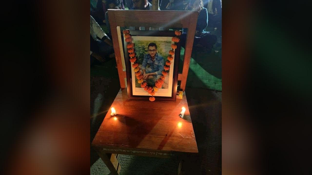 Maharashtra: Doctors protest after a medical student is allegedly killed inside college campus